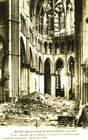 la cathédrale de Reims bombardée pendant la guerre de 1914 1918