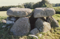 constructions mégalithiques au Danemark le tumulus du Runddysse sprove sur l'ile de Mon 