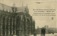 deuxième grande semaine d'aviation en 1910 Latham au dessus de la cathédrale